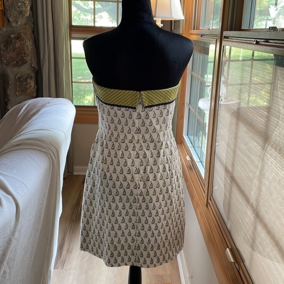 Vineyard Vines Iconic Sailboat dress- Sz 10 - Picture 2 of 9